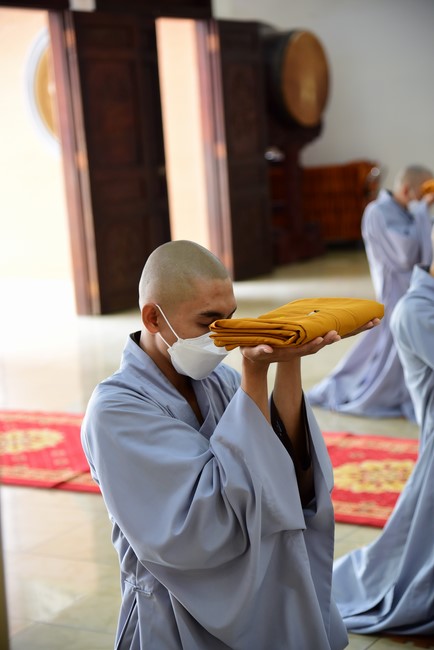 Lễ truyền giới Sa di Phương Trượng